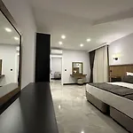 Отель Quality Gold *